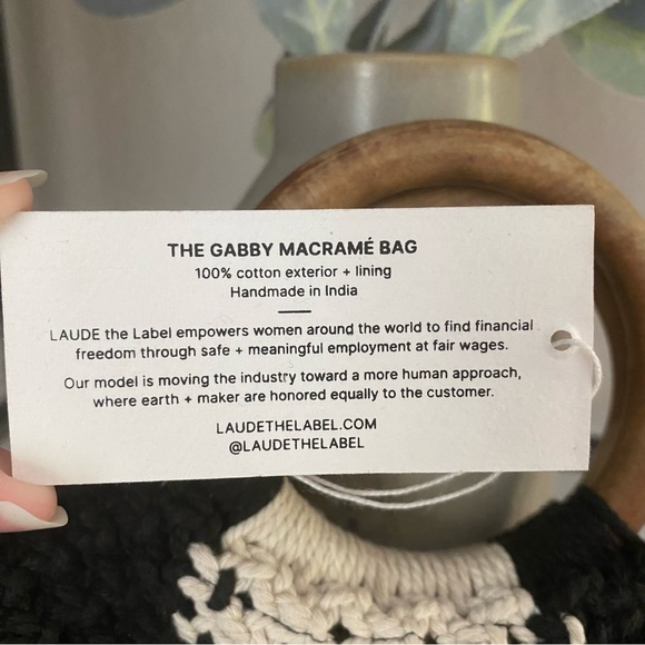 LAUDE THE LABEL Gabby Mini Macrame Bag - Picture 4 of 5